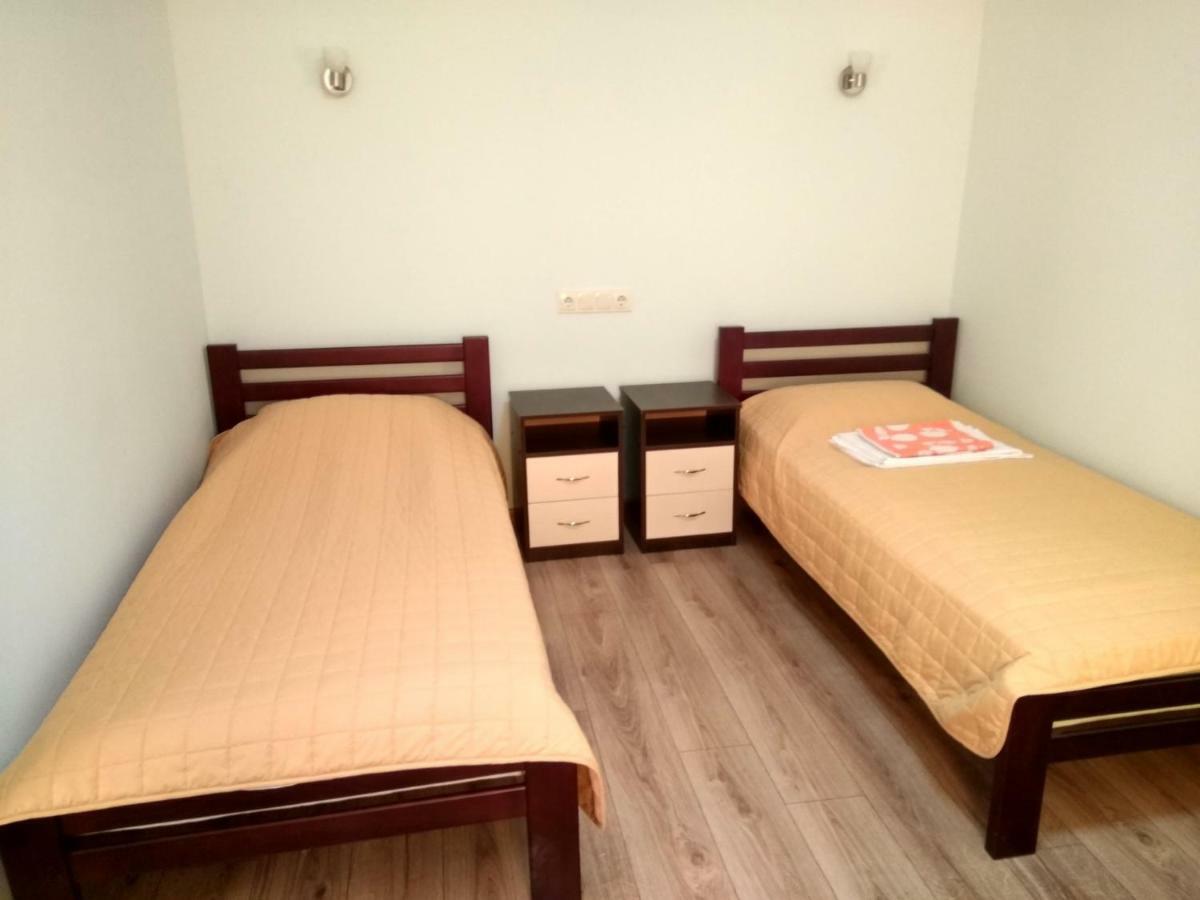 Hotel Tsentralnoho Budynku Khudozhnyka Kiev Dış mekan fotoğraf